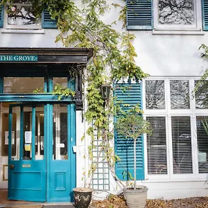The Grove بورنماوث